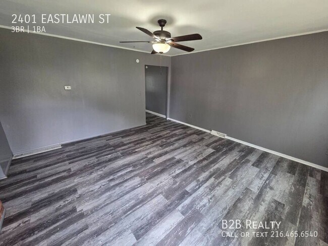 Building Photo - 2401 Eastlawn St