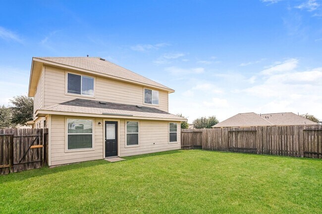 Building Photo - 5535 Plantation Forest Dr
