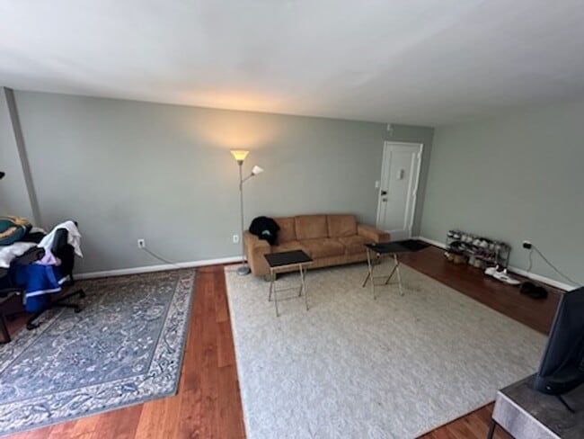 Building Photo - 4114 Davis Pl NW