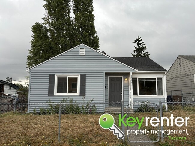 Primary Photo - Charming Newly Remodeled Home