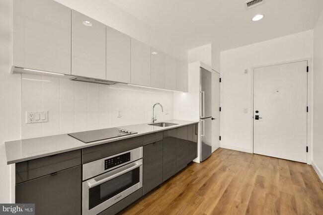 Building Photo - 57 N St NW