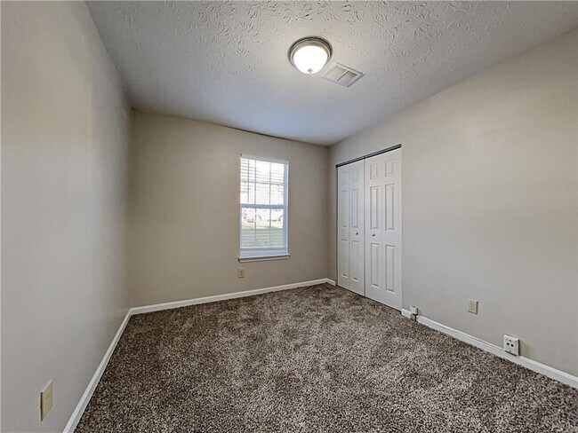 Building Photo - 968 Country Oaks Ct