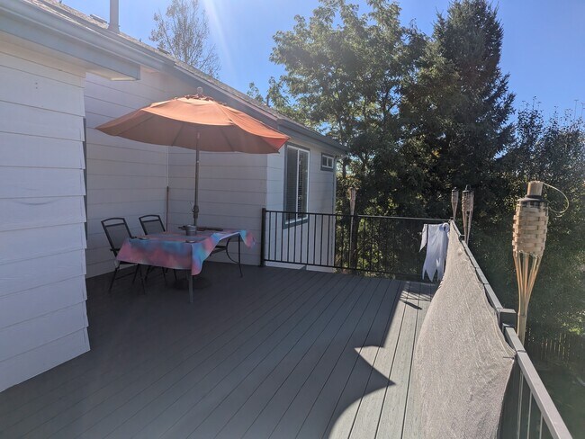 Building Photo - 5615 S Quemoy Ct