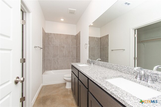 Building Photo - 3903 American Elm Dr