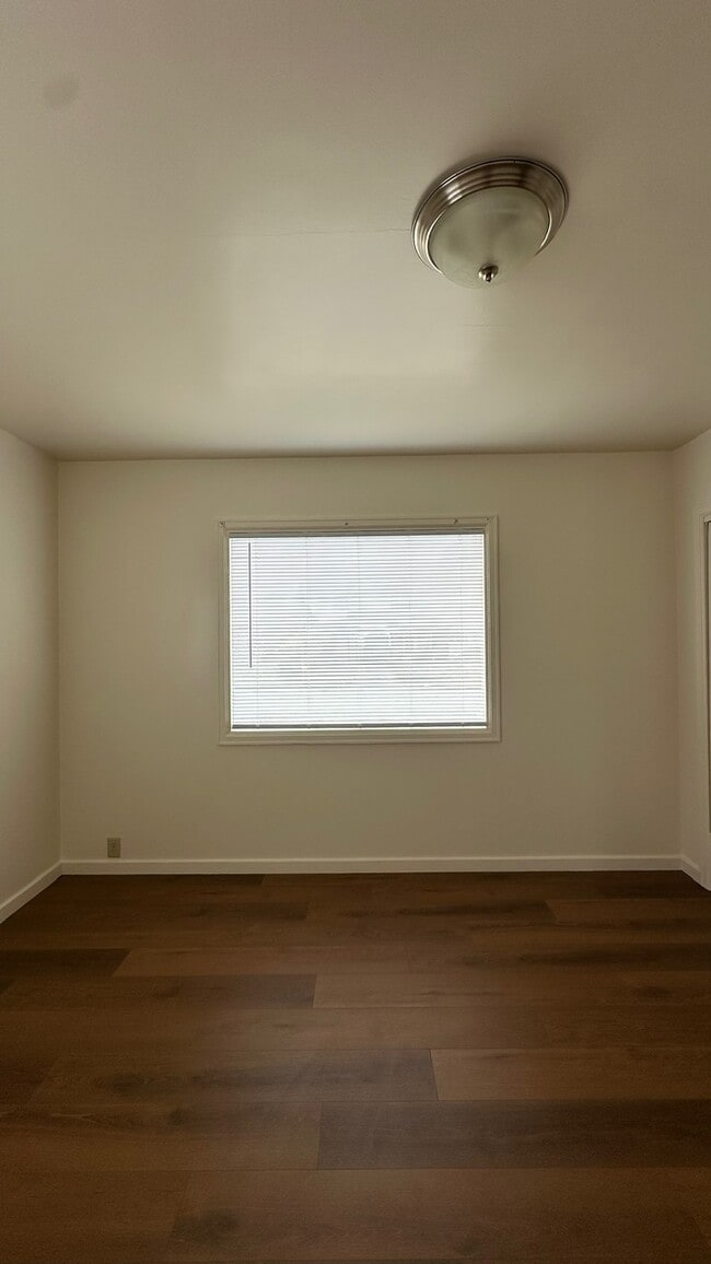 Building Photo - 3511 Albee St