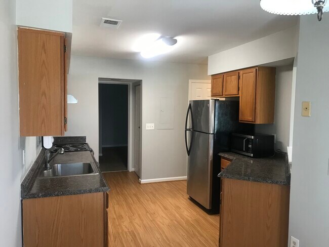 Kitchen - 9304 Player Dr