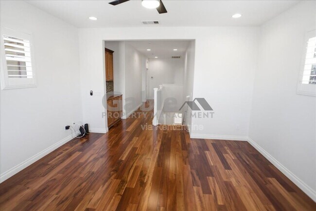 Building Photo - 28625 Stonegate Ct