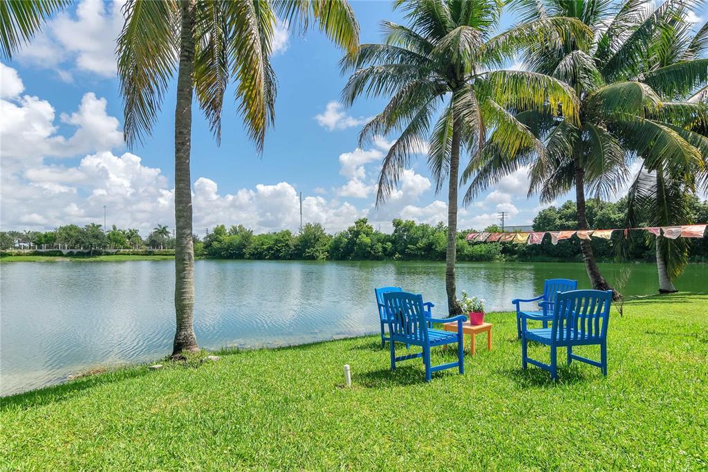 Building Photo - 4908 SW 151st Ave