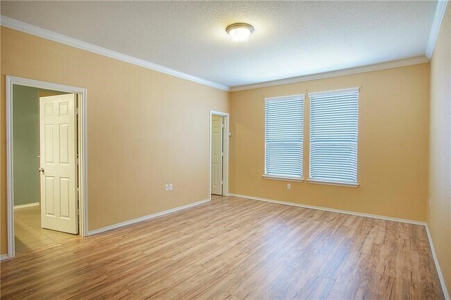 Building Photo - 7200 Longford Trail