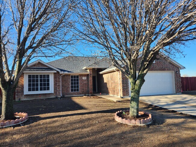 Primary Photo - 989 Mesa Vista Dr