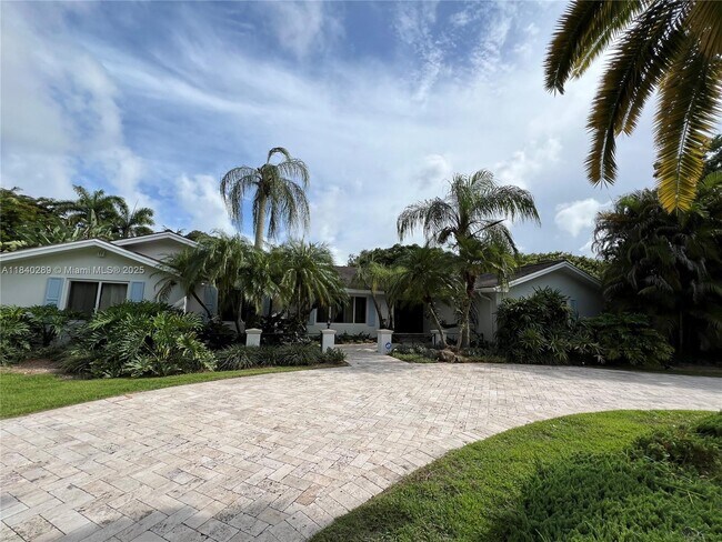 Building Photo - 5870 SW 96th St