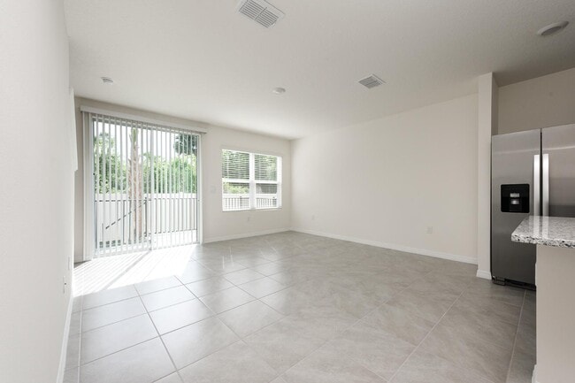 Building Photo - 41 Bella Oaks Dr