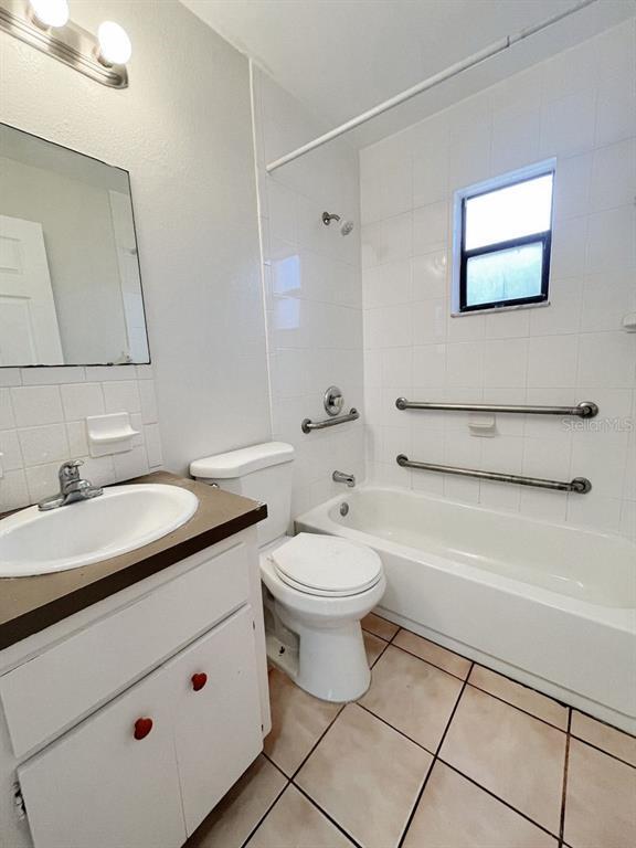 Building Photo - 5723 Silver Spur Dr