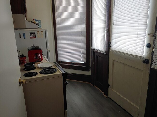 Building Photo - 371 Aylesford Pl