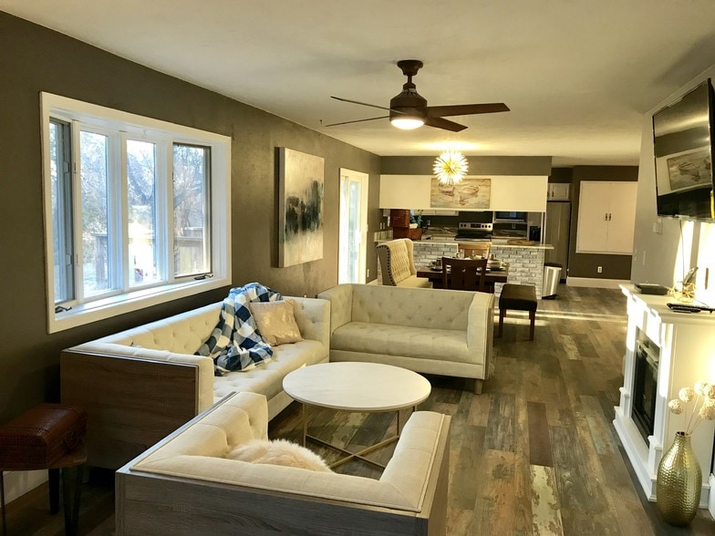 Building Photo - 325 Westbrook Dr