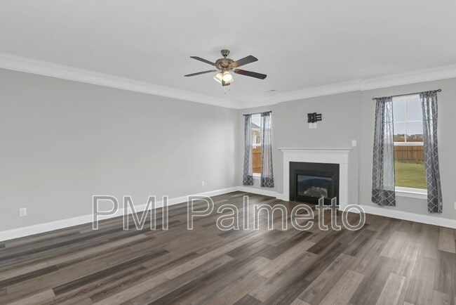 Building Photo - 318 Stillington St