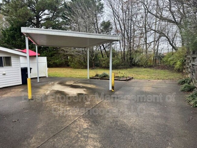 Building Photo - 2179 Duggan St