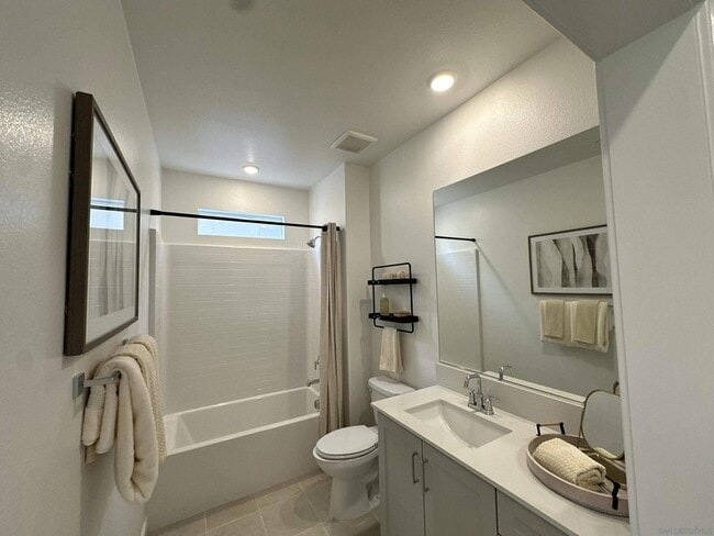 Building Photo - 2186 Tributary Dr