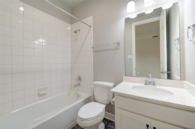 Building Photo - 28918 Woods Rose Ct