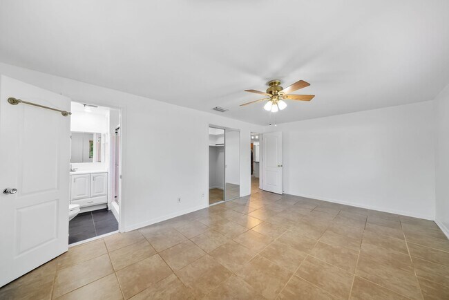 Building Photo - Move In Ready 3/2
