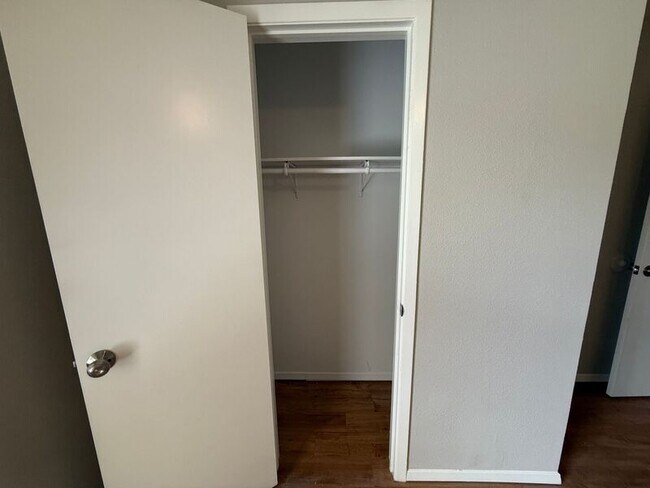 Building Photo - 609 Trout St