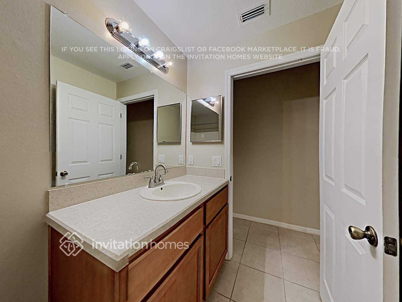 Building Photo - 916 Shaw Cir