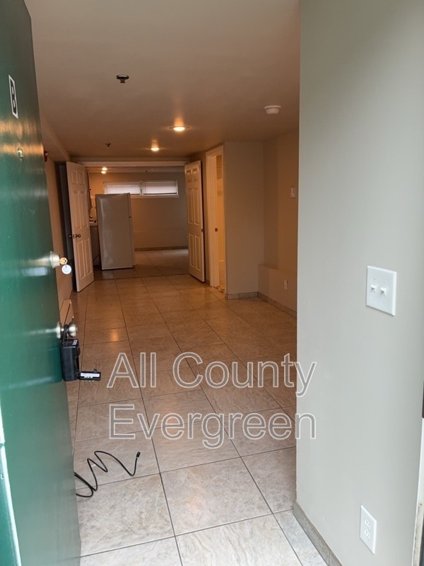 Building Photo - 1015 9th St