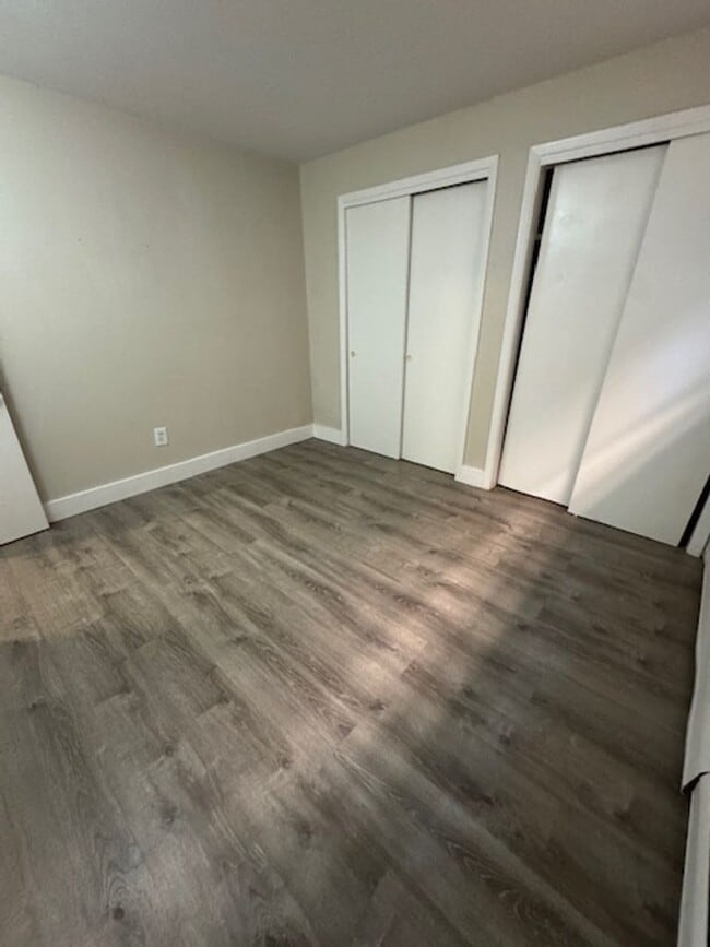Building Photo - 1 bedroom apartment, MOVE IN SPECIAL!