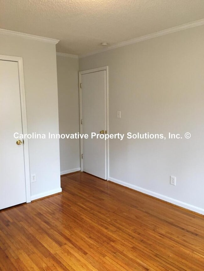 Building Photo - 7622 Helmdale Ave