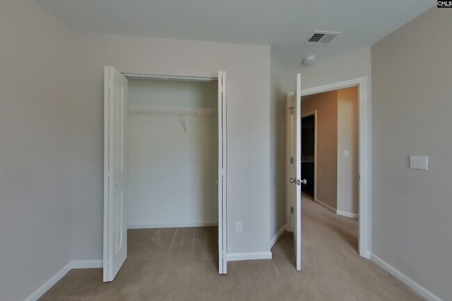 Building Photo - 1430 Sandra Dr