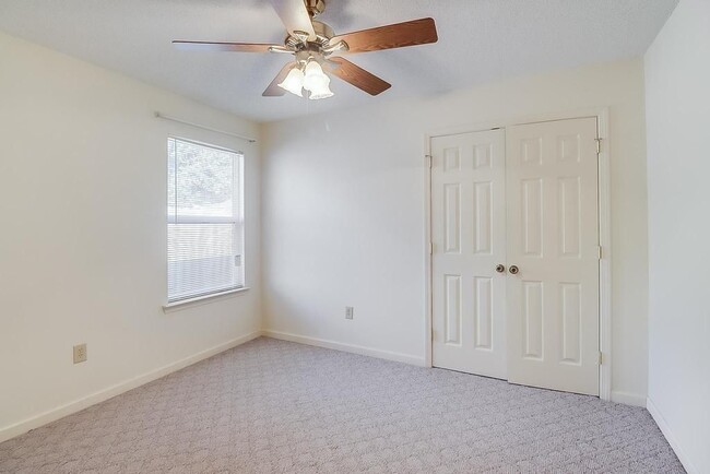 Building Photo - 395 Grubbs Ave
