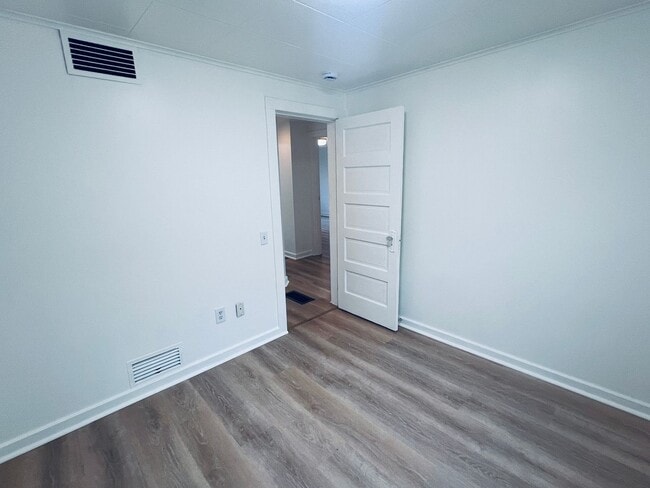 Building Photo - 3 bedroom, 1 bath home Sedro-Woolley