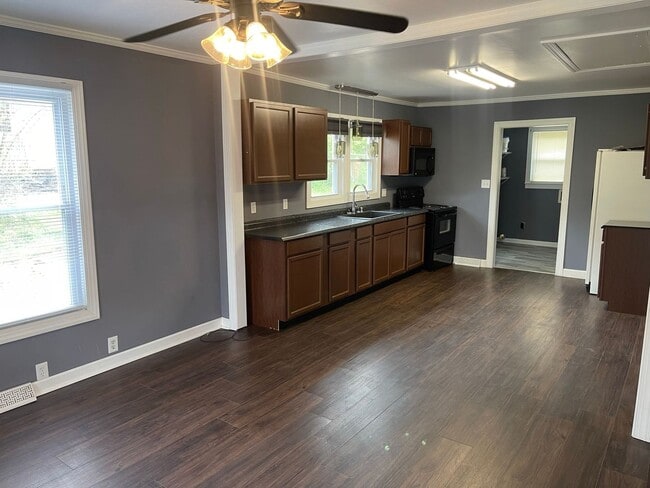 Building Photo - Beautiful Updated Home In Kannapolis, NC!