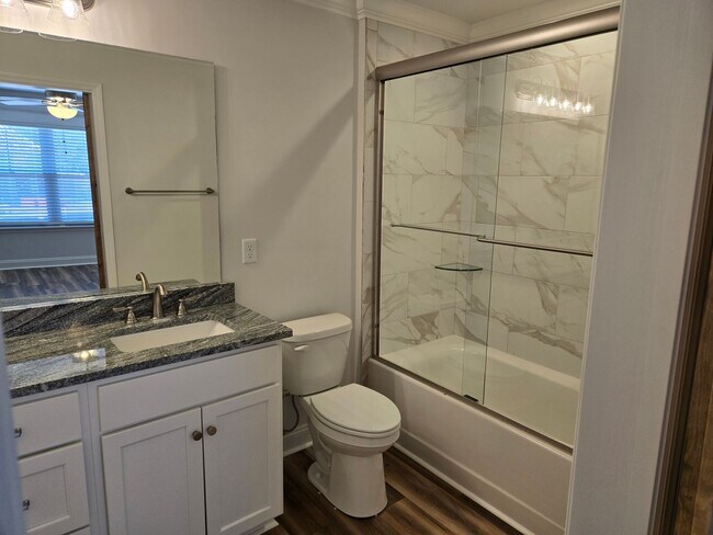 Building Photo - 3 Bedroom 2.5 Bath Townhome located in Valdosta, GA Minutes from Moody