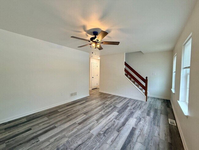 Building Photo - 601 Rockwood Dr