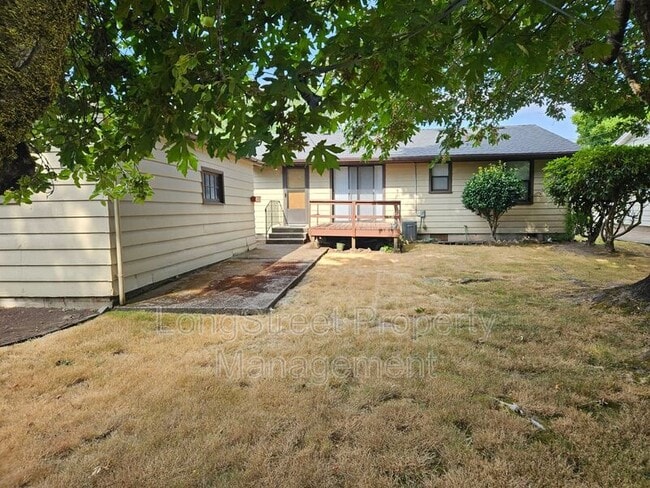 Building Photo - 911 NW 27th St