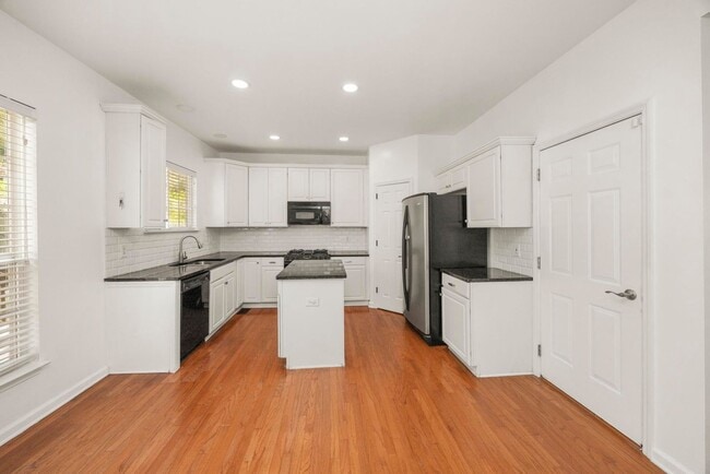 Building Photo - 513 Cold Stream Pl