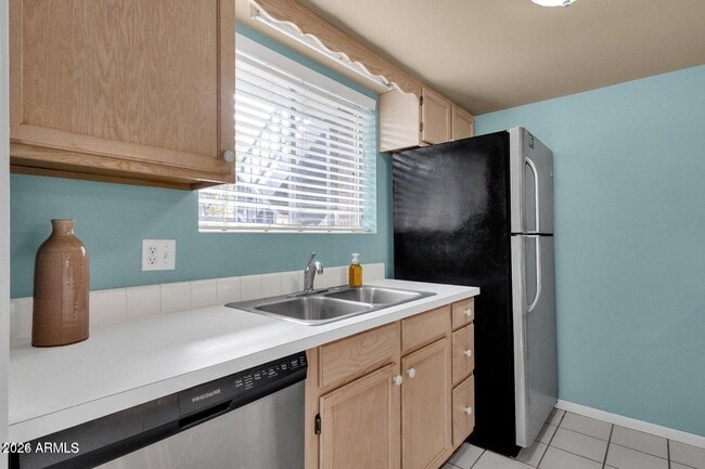 Building Photo - 4701 N 68th St