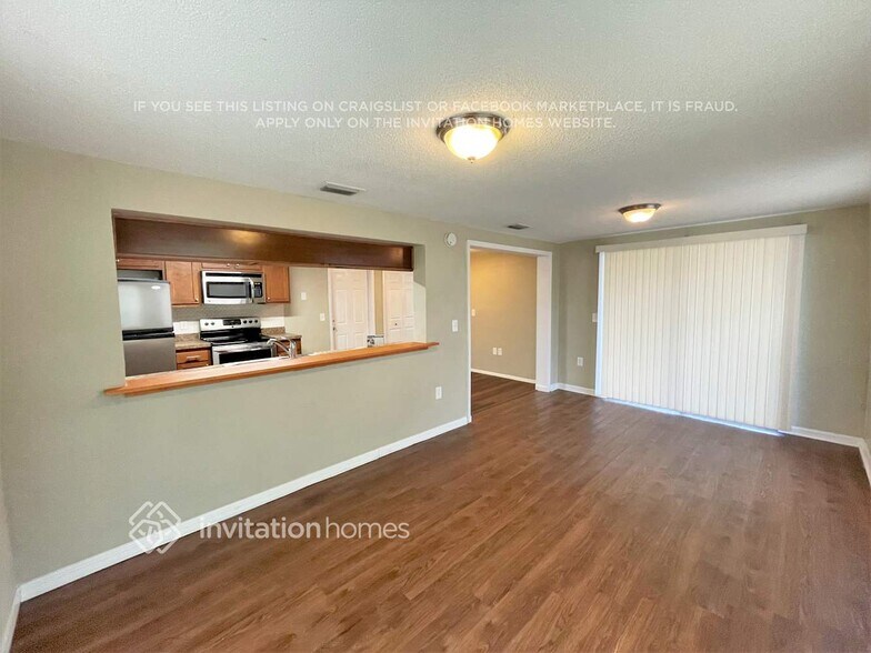 Building Photo - 4850 Samara Dr