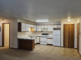 2 Bedroom - Green On 10th