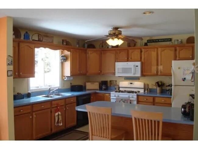 Building Photo - 3-Bedroom, 3-Bathroom Home in Essex Junction