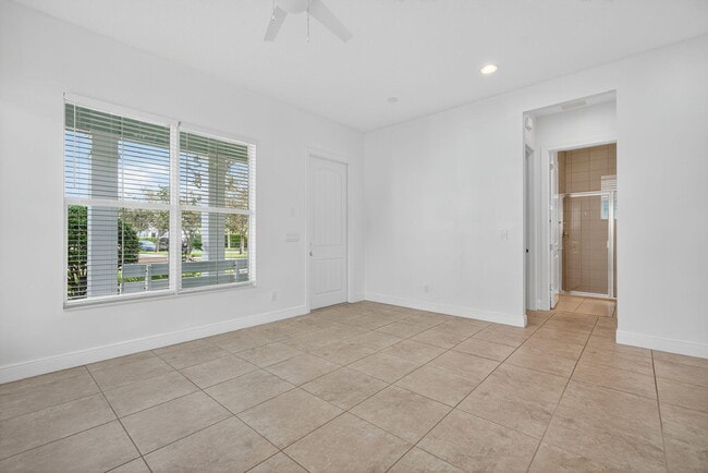 Building Photo - 4029 Faraday Wy