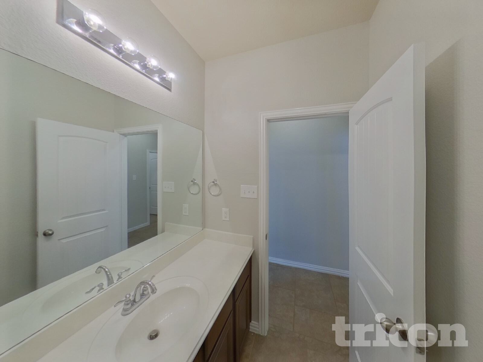 Building Photo - 8405 Weeping Cherry Ln