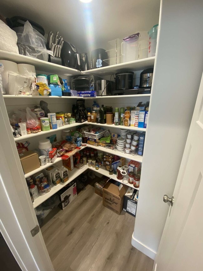 Building Photo - 546 E 625 S