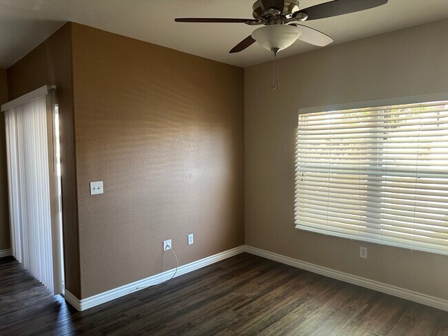 Building Photo - 7255 W Sunset Rd