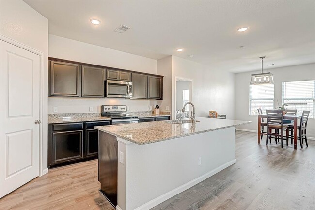 Building Photo - 10145 Pappas Dr