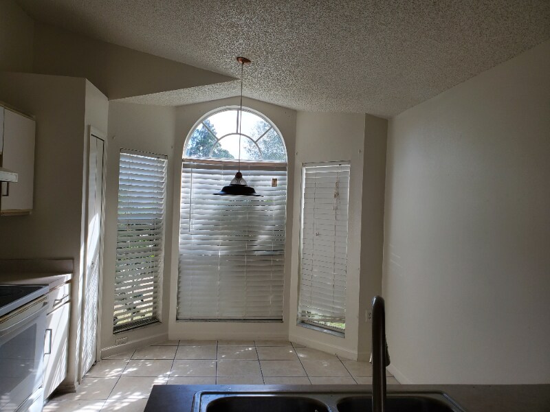 Building Photo - 7214 Edgewater Shores Ct