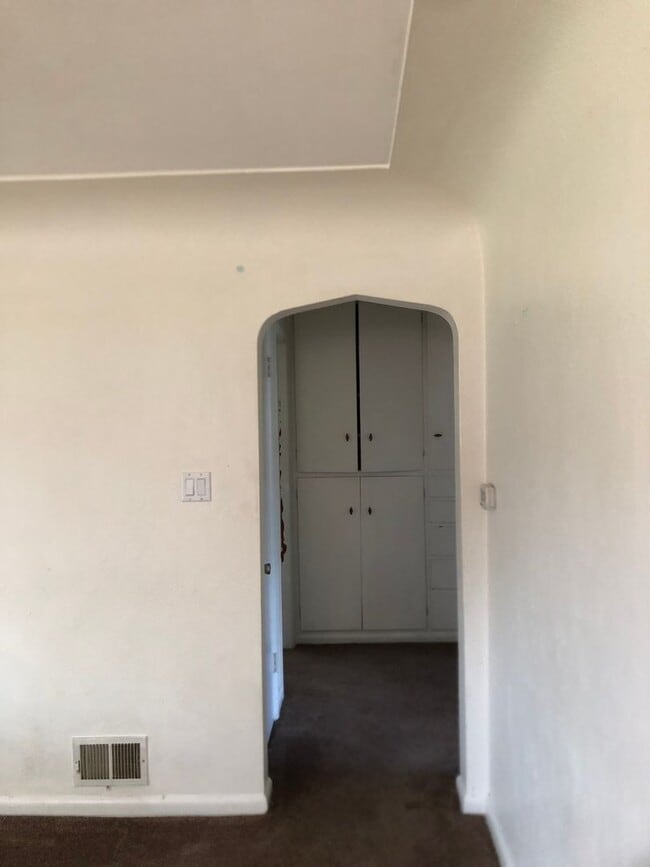 Building Photo - Two Bedroom Apartment with Fenced Backyard in Lafayette Duplex