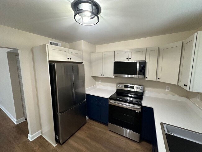 Building Photo - Renovated 3 Bed | 1 Bath House in Raleigh ...