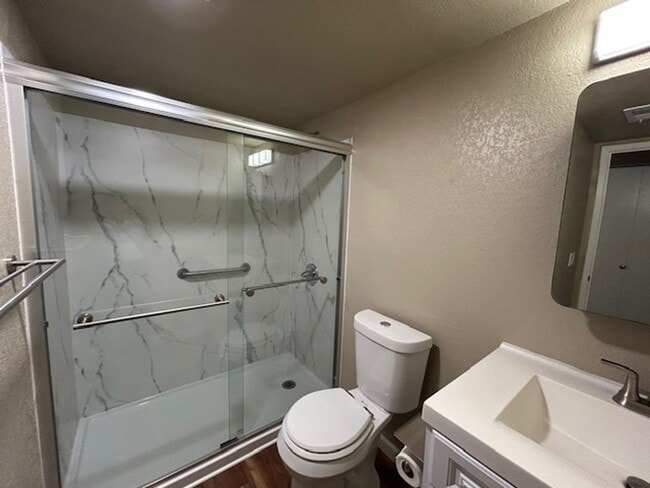 Building Photo - Charming 2 Bedroom, 1 Bath Condo in Cotati...